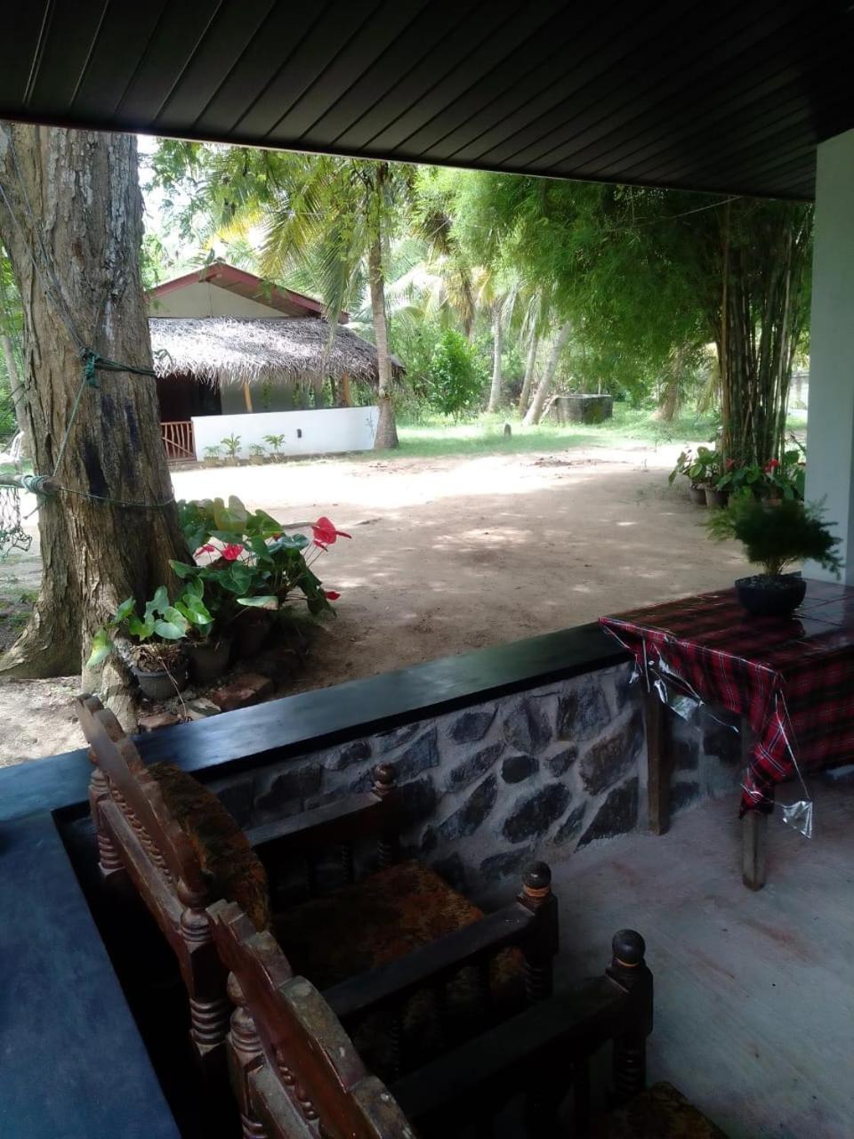 Soma Cabana, Homestay & Restaurant Tangalle Eksteriør bilde