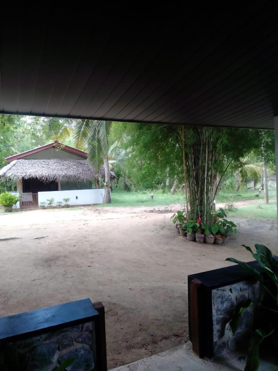 Soma Cabana, Homestay & Restaurant Tangalle Eksteriør bilde