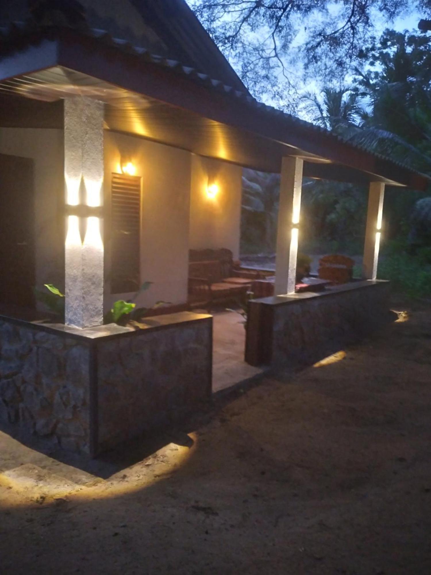 Soma Cabana, Homestay & Restaurant Tangalle Eksteriør bilde